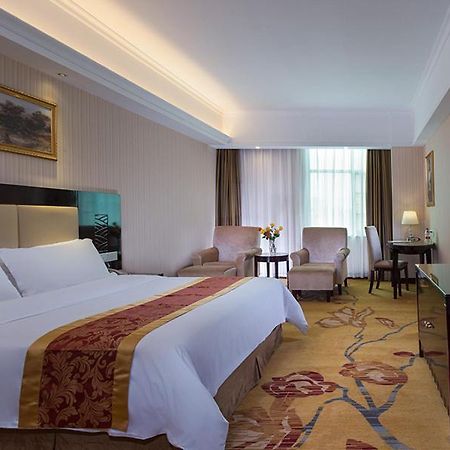 Vienna Hotel Baoan Liutang Xin'an  Extérieur photo