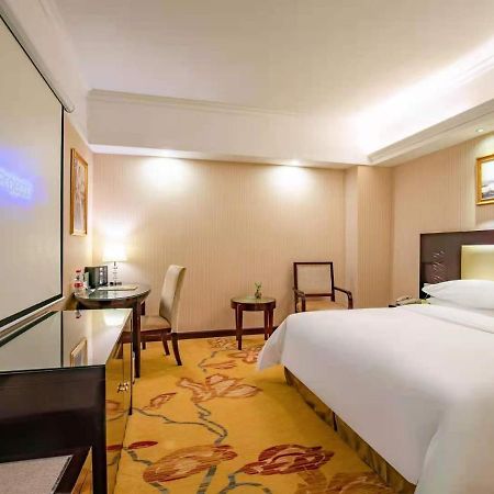 Vienna Hotel Baoan Liutang Xin'an  Extérieur photo